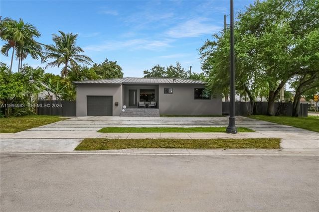 6207 SW 10th Street, West Miami, FL 33144