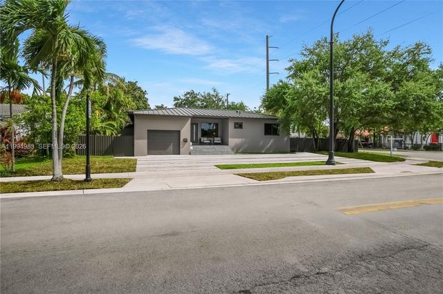 6207 SW 10th Street, West Miami, FL 33144