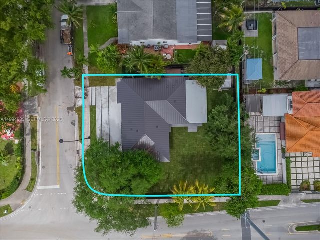 6207 SW 10th Street, West Miami, FL 33144