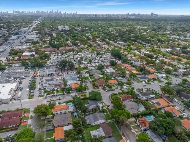 6207 SW 10th Street, West Miami, FL 33144