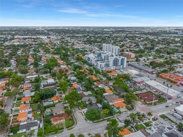 6207 SW 10th Street, West Miami, FL 33144