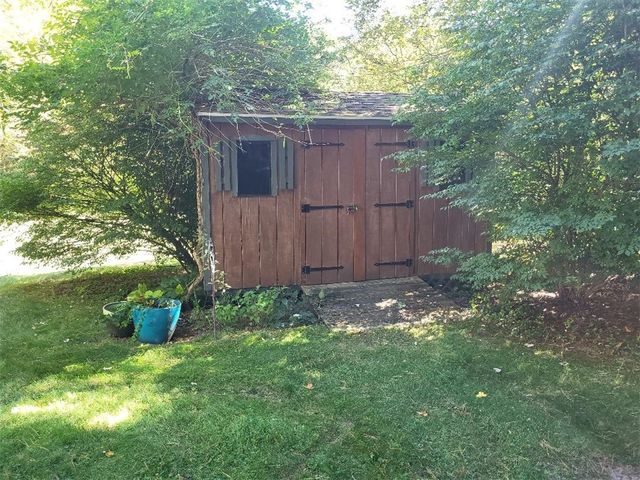 6 Tall Timbers Drive, Richmond, RI 02832