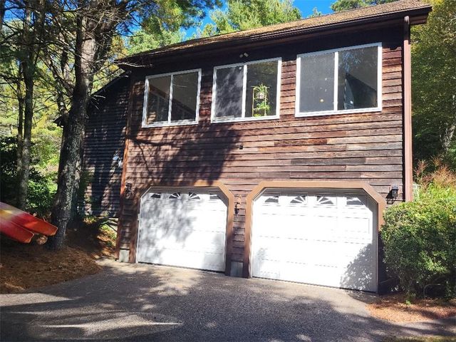 6 Tall Timbers Drive, Richmond, RI 02832