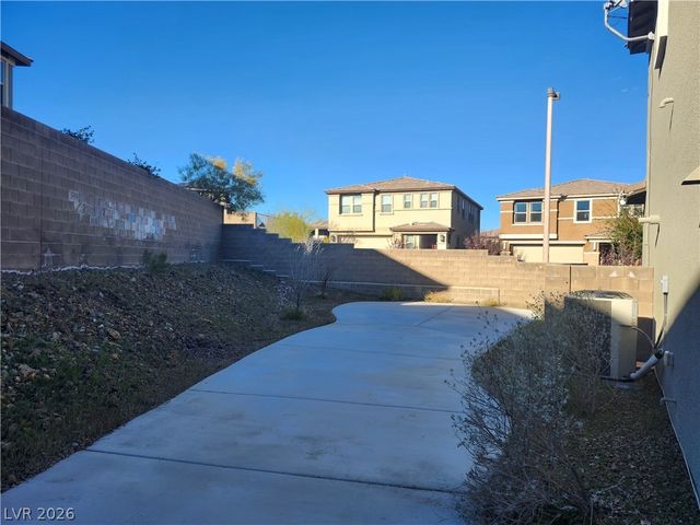 853 Haven Oaks Place, Las Vegas, NV 89138