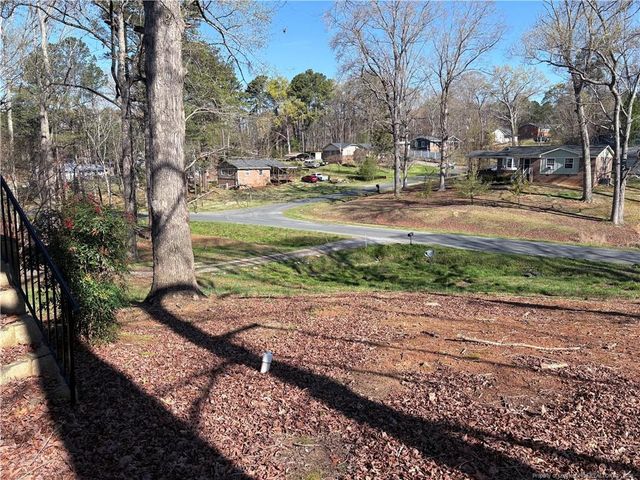 2009 WOODCREST Drive, Sanford, NC 27330