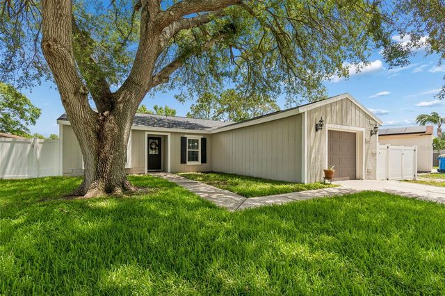 5707 RIDGESTONE DRIVE, Tampa, FL 33625
