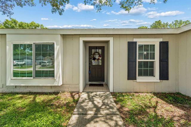 5707 RIDGESTONE DRIVE, Tampa, FL 33625