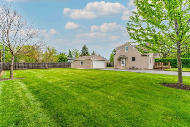 526 Clover Lane, Round Lake Beach, IL 60073