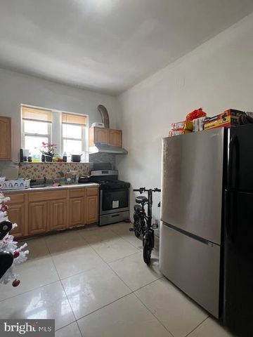 1527 S 6TH ST, Philadelphia, PA 19147