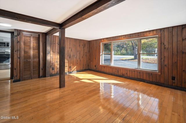 487 Malta Avenue, Malta, NY 12020