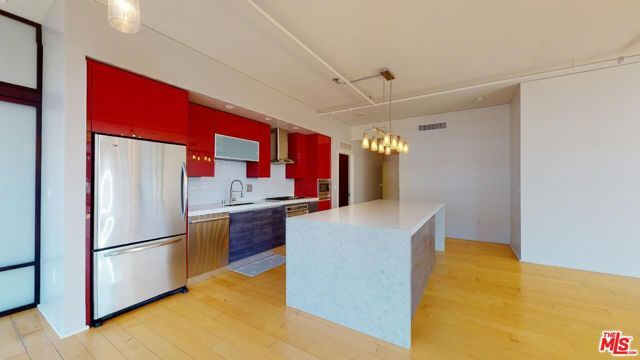 1100 S Hope Street 616, Los Angeles, CA 90015