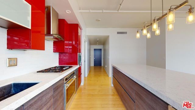 1100 S Hope Street 616, Los Angeles, CA 90015