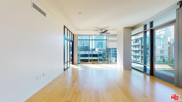 1100 S Hope Street 616, Los Angeles, CA 90015