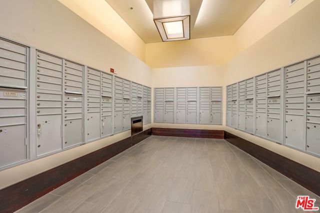 1100 S Hope Street 616, Los Angeles, CA 90015