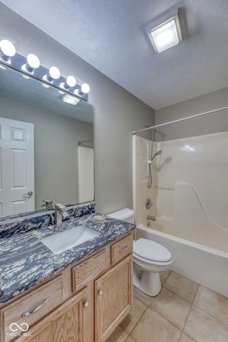 8496 Blacksmith Court, Fishers, IN 46038