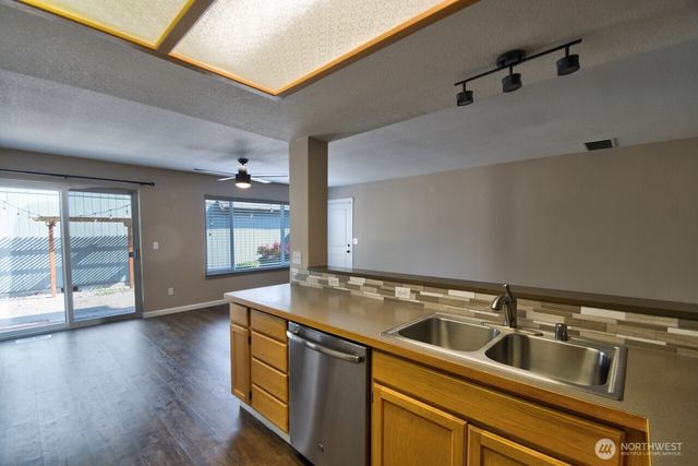 8125 Trimble Lane SE, Tumwater, WA 98501