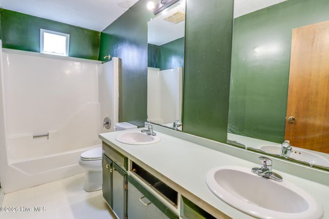 5420 Collinwood Court, Wilmington, NC 28403