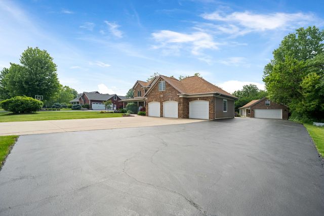 6099 Polo Club Drive, Yorkville, IL 60560