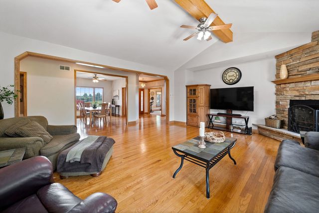 6099 Polo Club Drive, Yorkville, IL 60560