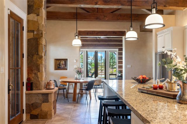 3 Campo De La Vega, Santa Fe, NM 87506