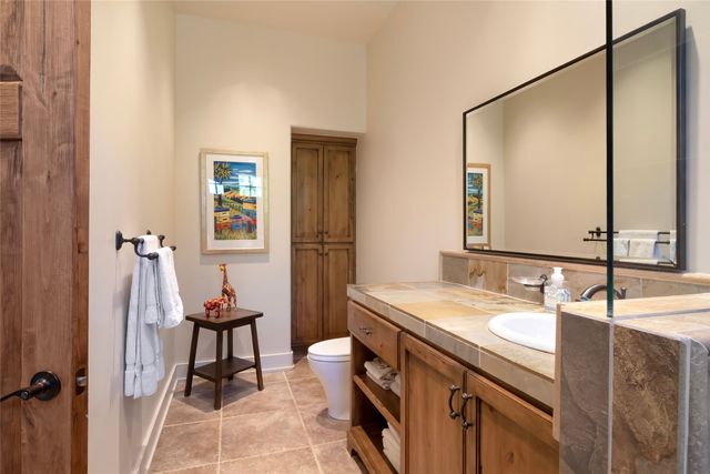 3 Campo De La Vega, Santa Fe, NM 87506