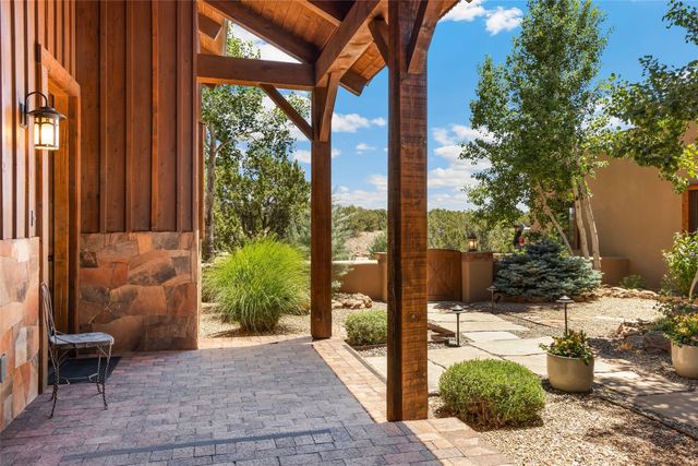 3 Campo De La Vega, Santa Fe, NM 87506