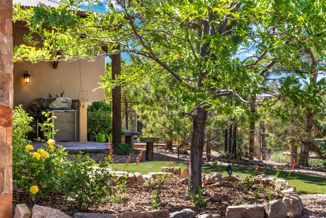 3 Campo De La Vega, Santa Fe, NM 87506