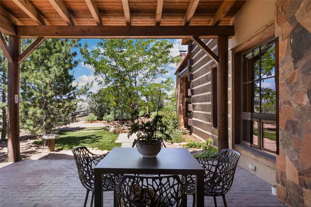3 Campo De La Vega, Santa Fe, NM 87506