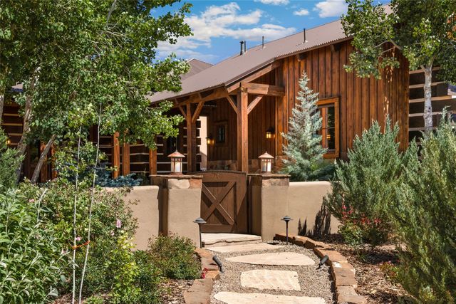 3 Campo De La Vega, Santa Fe, NM 87506