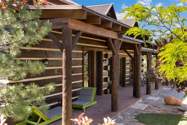 3 Campo De La Vega, Santa Fe, NM 87506