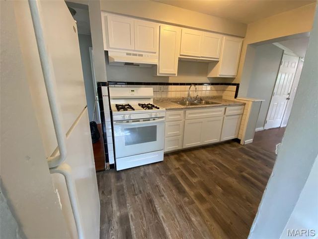 9616 Durham Drive, Riverview, MO 63137