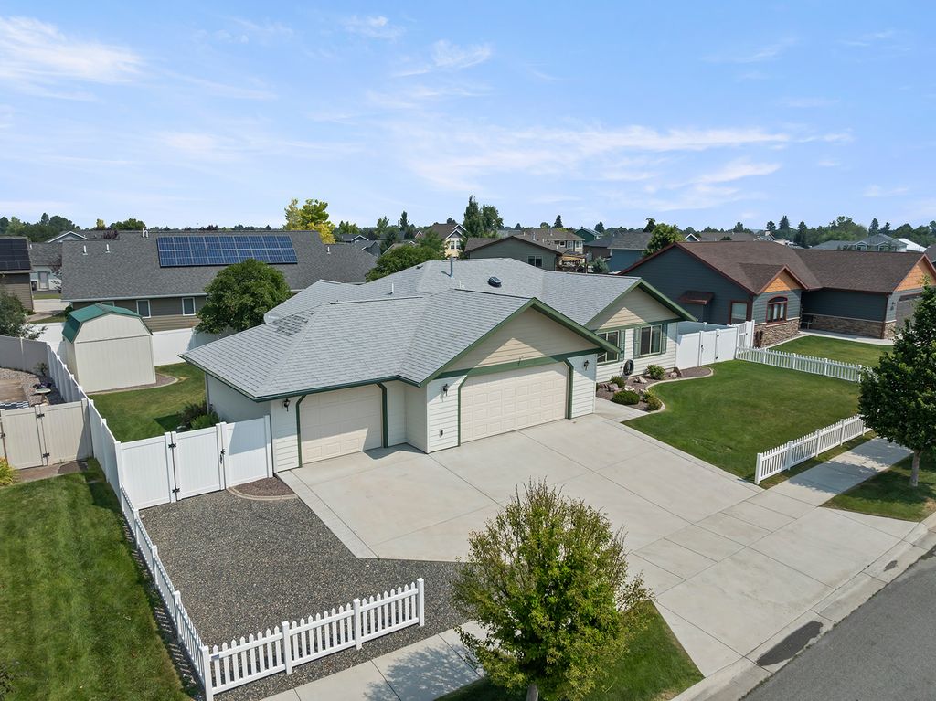 1010 Wolf Road, Helena, MT 59602 photo 3
