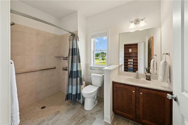 6786 Gwenmawr Road, Bethlehem City, PA 18017