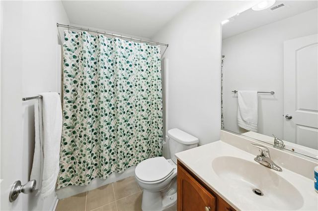 6786 Gwenmawr Road, Bethlehem City, PA 18017