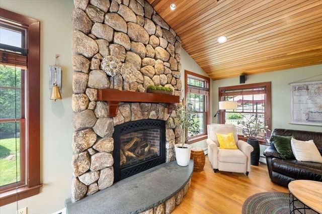 12 Mountain, Waltham, MA 02451