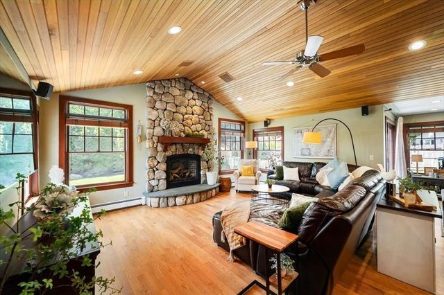 12 Mountain, Waltham, MA 02451