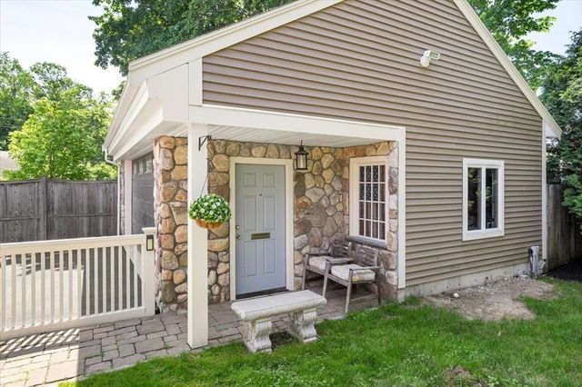 12 Mountain, Waltham, MA 02451