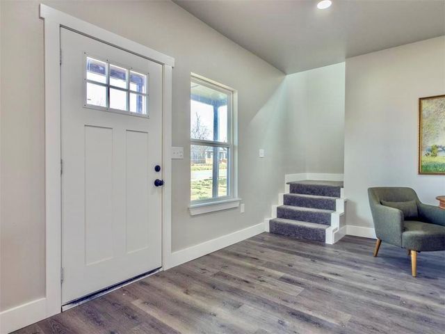 705 E Springer Avenue, Guthrie, OK 73044
