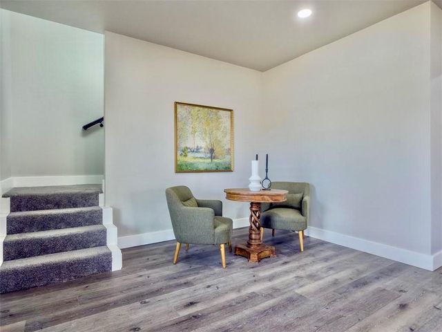 705 E Springer Avenue, Guthrie, OK 73044