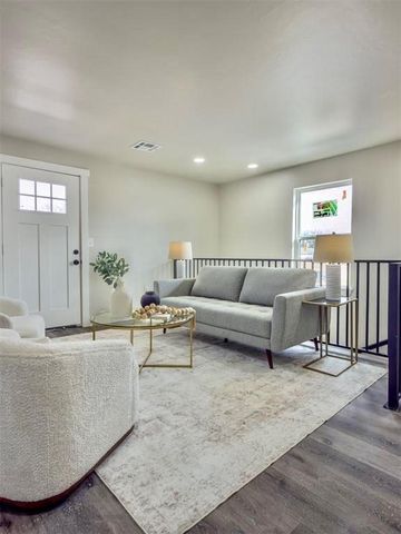 705 E Springer Avenue, Guthrie, OK 73044