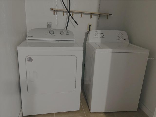 900 SW 62 BOULEVARD G37, Gainesville, FL 32607