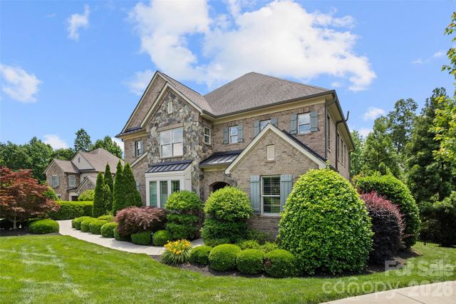 8703 Deakin Court, Waxhaw, NC 28173