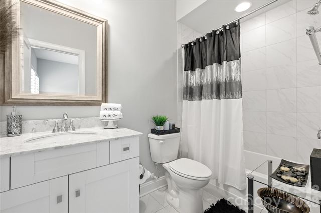 8703 Deakin Court, Waxhaw, NC 28173