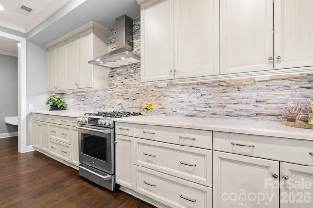 8703 Deakin Court, Waxhaw, NC 28173