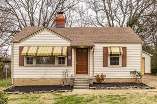 247 Morton Ave, Gallatin, TN 37066