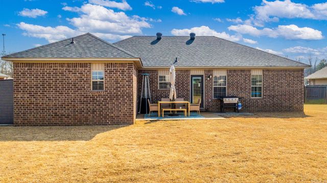 16 WHITETAIL Drive, Ward, AR 72176