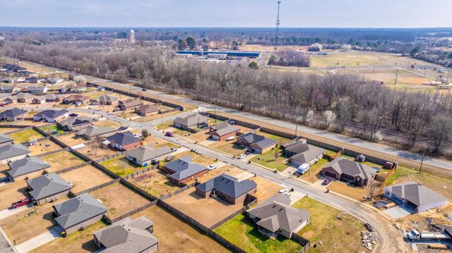 16 WHITETAIL Drive, Ward, AR 72176