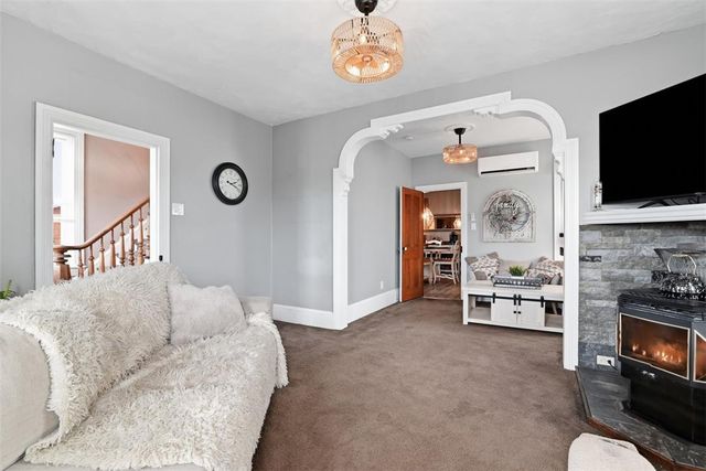 721 Lehigh Gap Street, Walnutport Boro, PA 18088