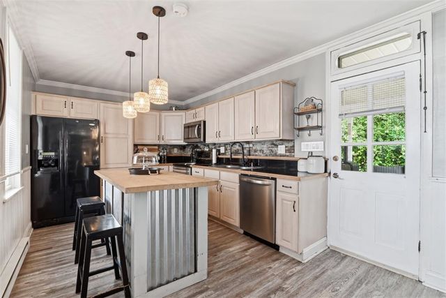 721 Lehigh Gap Street, Walnutport Boro, PA 18088