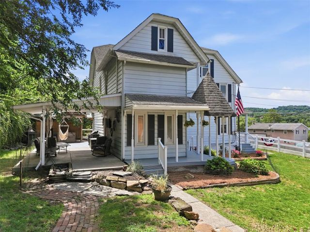 721 Lehigh Gap Street, Walnutport Boro, PA 18088